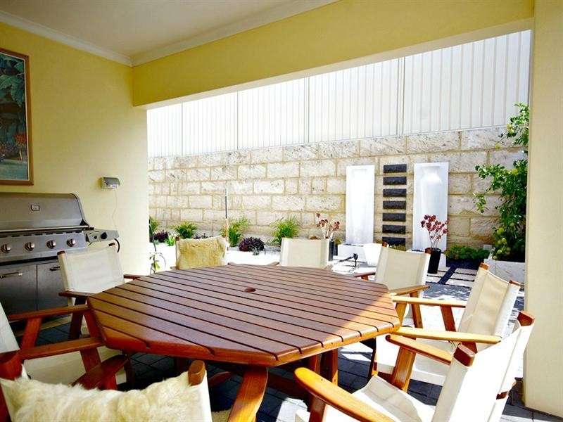 73 Regency Avenue, Madeley WA 6065