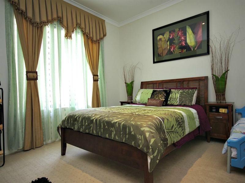 73 Regency Avenue, Madeley WA 6065