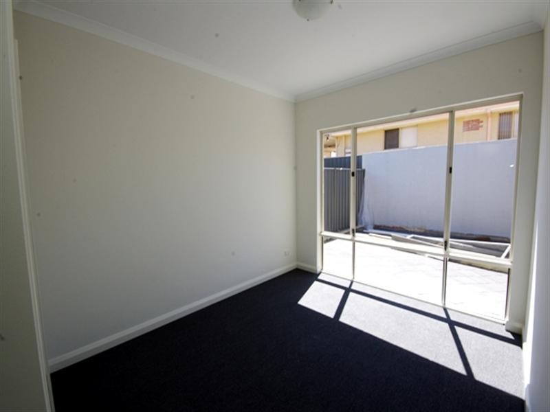 28 Kenwick Way, Balga WA 6061