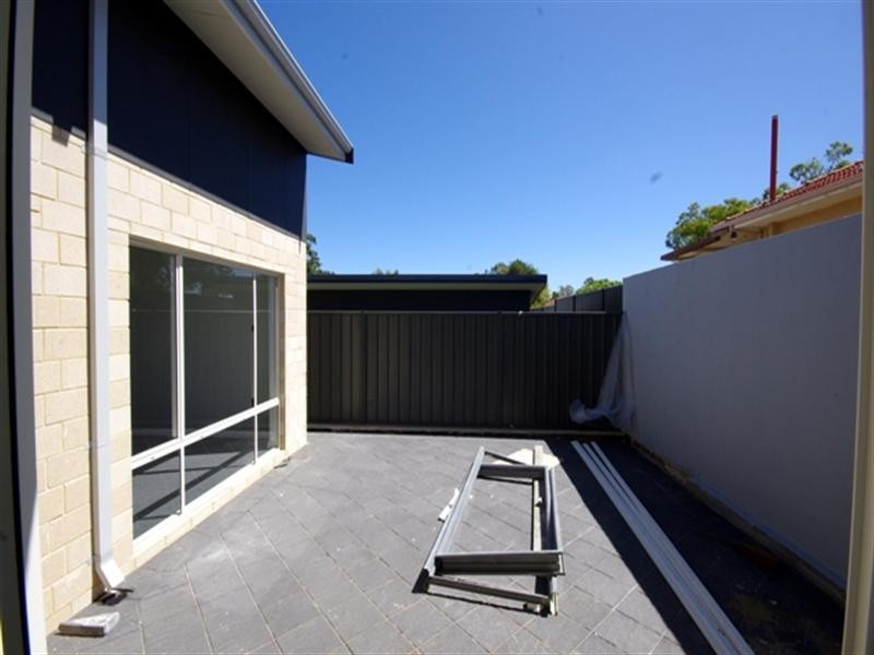 28 Kenwick Way, Balga WA 6061