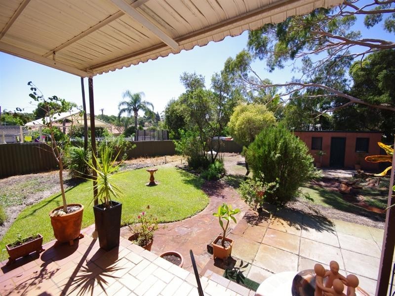 494 The Strand, Dianella WA 6059