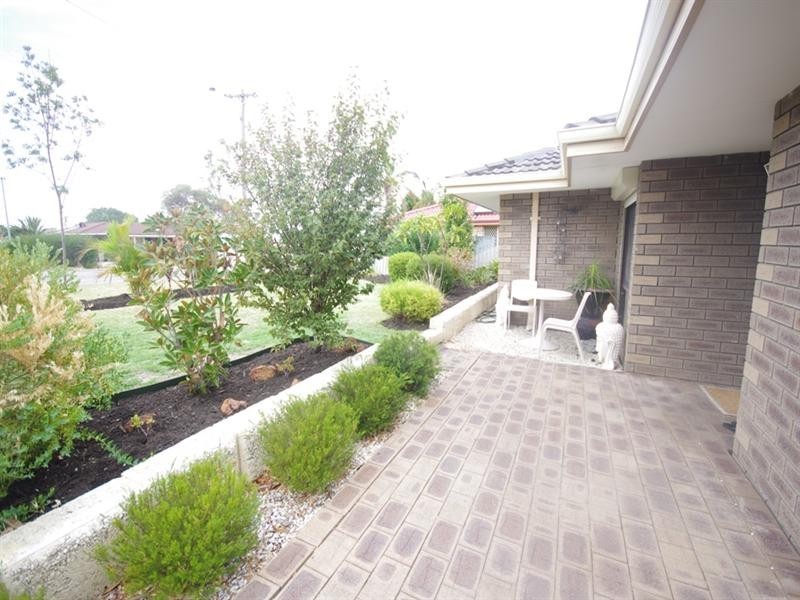 5 Finke Court, Mirrabooka WA 6061