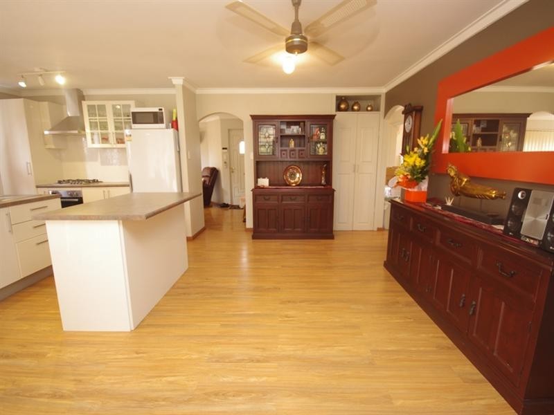 5 Finke Court, Mirrabooka WA 6061