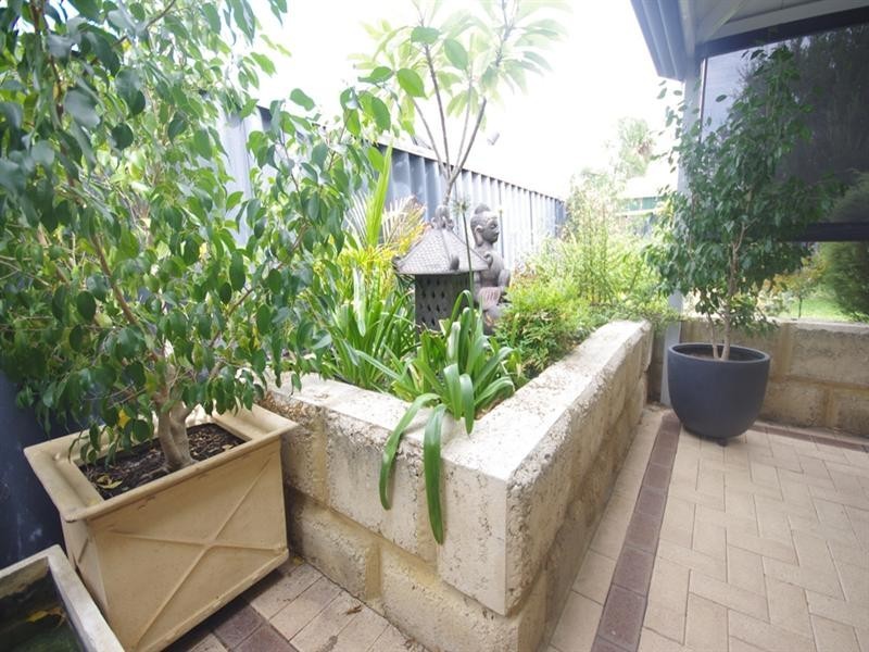 5 Finke Court, Mirrabooka WA 6061