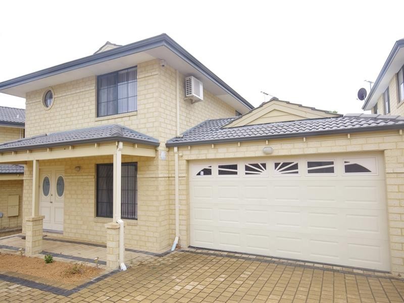 7b Robertsbridge Road, Nollamara WA 6061