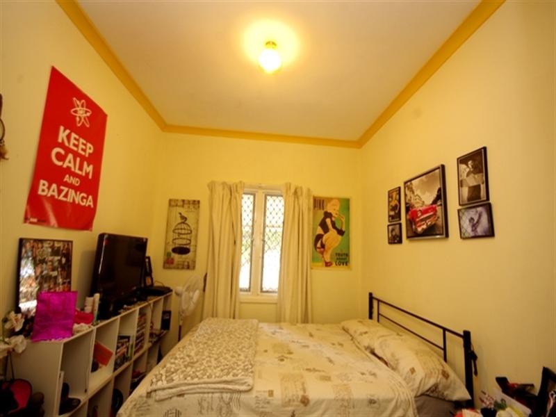 8 Pointer Way, Girrawheen WA 6064