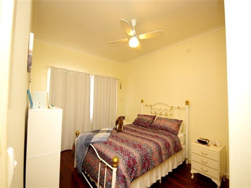 8 Pointer Way, Girrawheen WA 6064