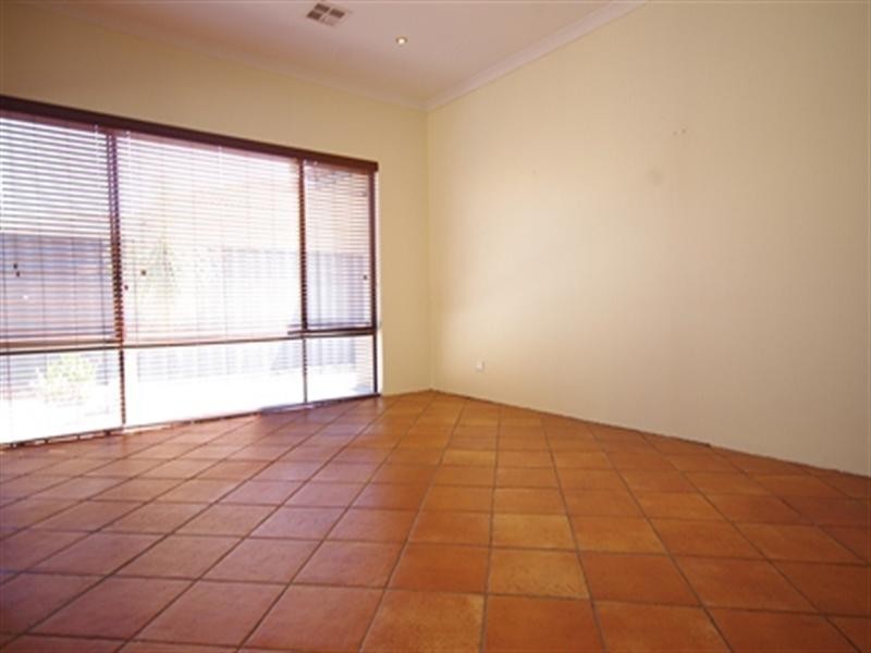 9 Garnett Place, Balga WA 6061