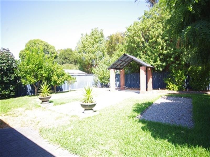 9 Garnett Place, Balga WA 6061