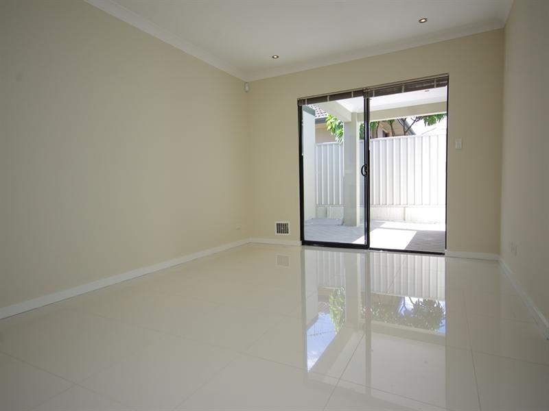 89B Arkana Road, Westminster WA 6061