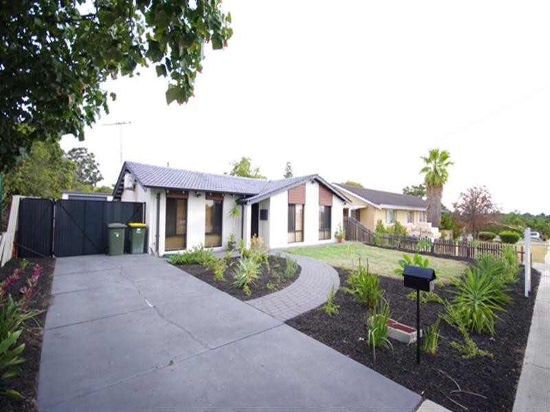 2 Warwick Place, Girrawheen WA 6064