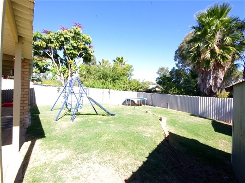 7 Hadleigh Way, Girrawheen WA 6064