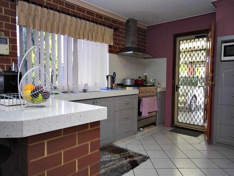 8 Curtin Road, Marangaroo WA 6064