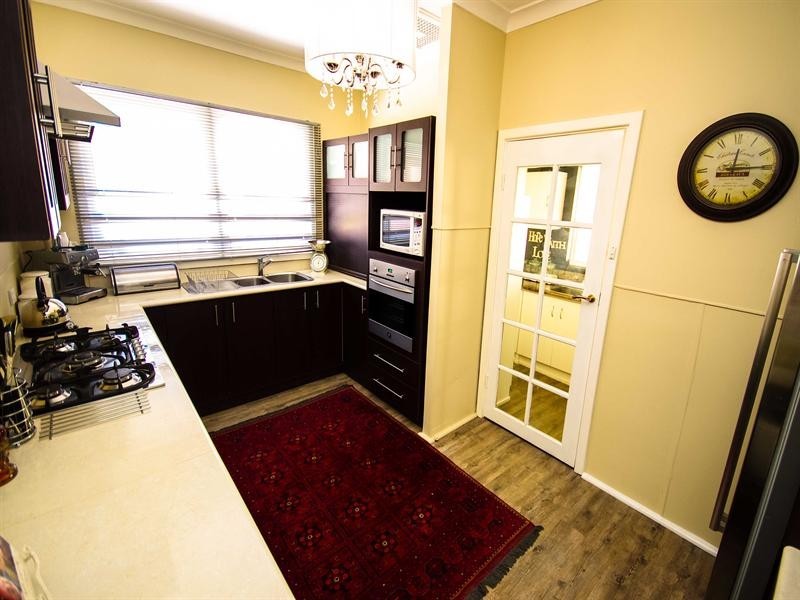 4 Storrington Crescent, Westminster WA 6061