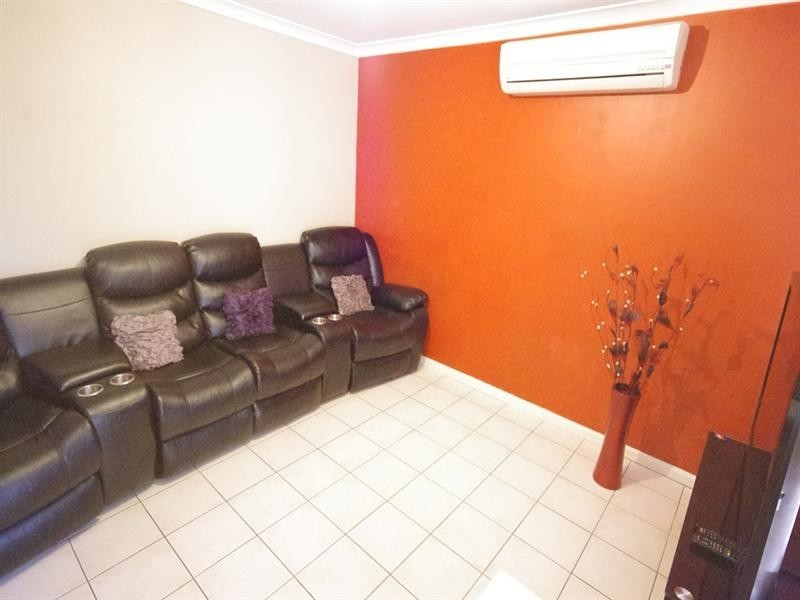 3/15 Deering Street, Westminster WA 6061