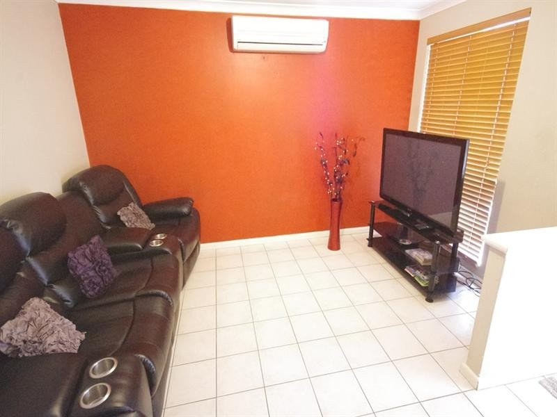 3/15 Deering Street, Westminster WA 6061