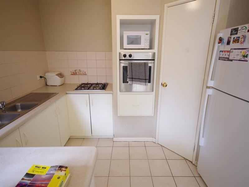 3/15 Deering Street, Westminster WA 6061