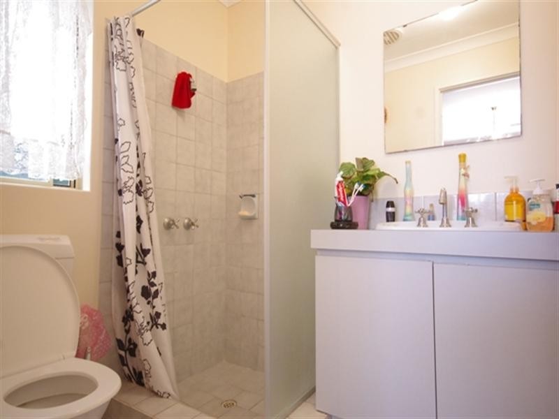 19 Kearney Mews, Marangaroo WA 6064