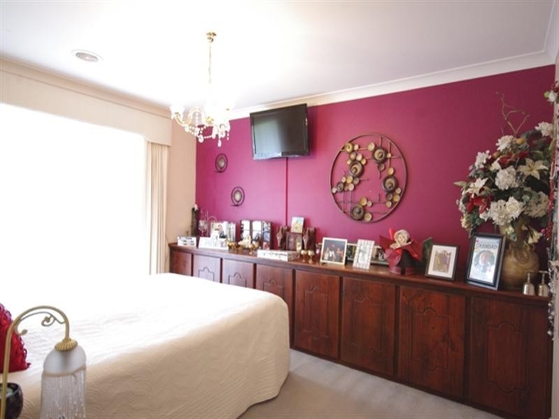 19 Kearney Mews, Marangaroo WA 6064