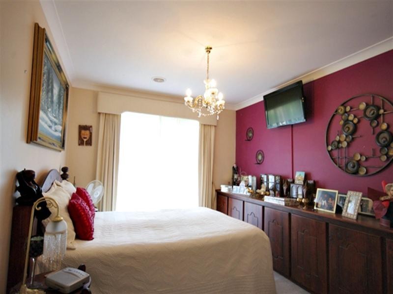 19 Kearney Mews, Marangaroo WA 6064