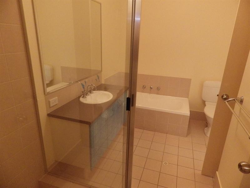 8a Poynings Street, Westminster WA 6061