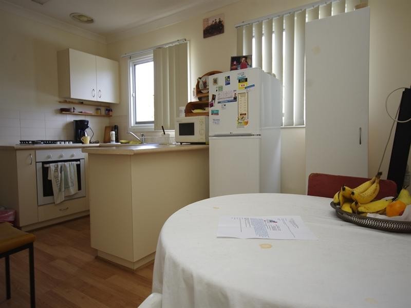 2b Templeton Crescent, Girrawheen WA 6064