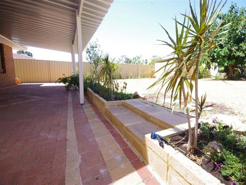 24 Dryandra Drive, Mirrabooka WA 6061