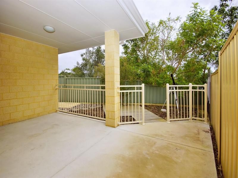 8a Stedham Way, Balga WA 6061
