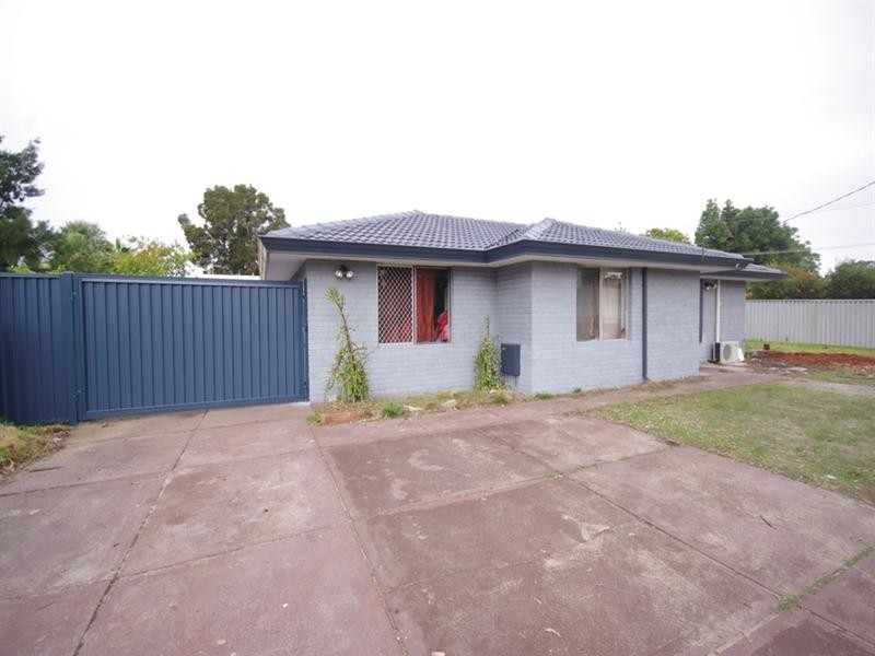 65 Curtis Way, Girrawheen WA 6064