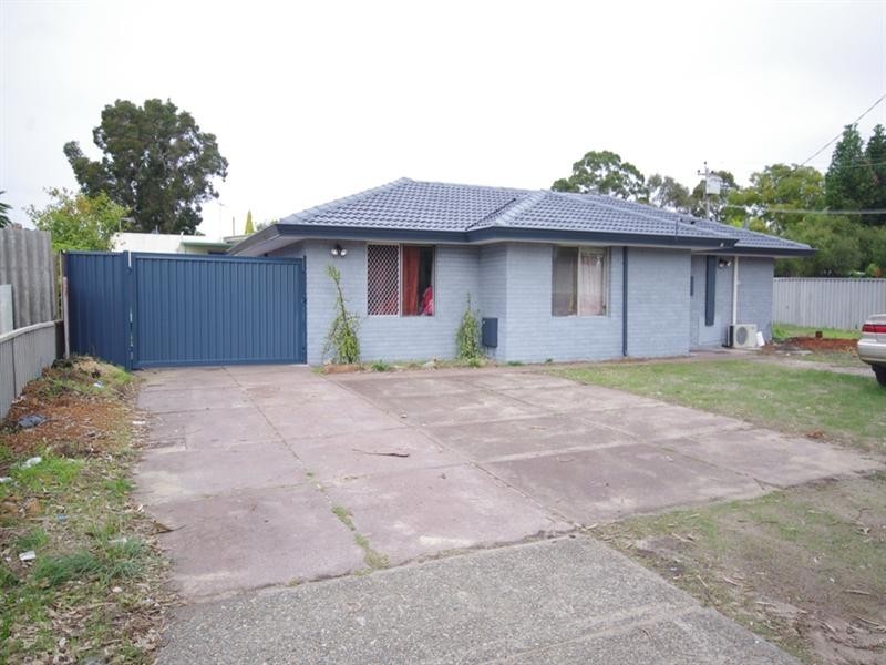 65 Curtis Way, Girrawheen WA 6064