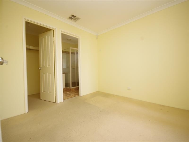 21d Cobham Avenue, Nollamara WA 6061