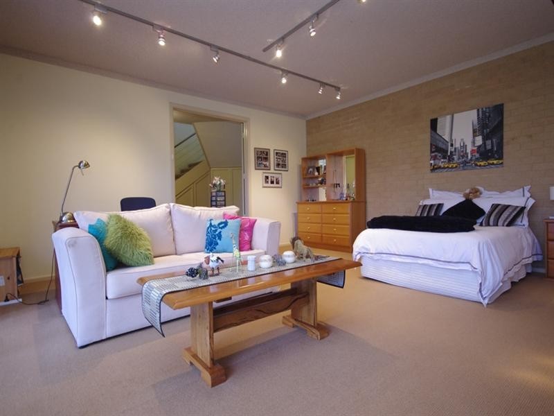 19 Seymour Avenue, Dianella WA 6059