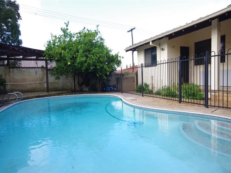 19 Seymour Avenue, Dianella WA 6059