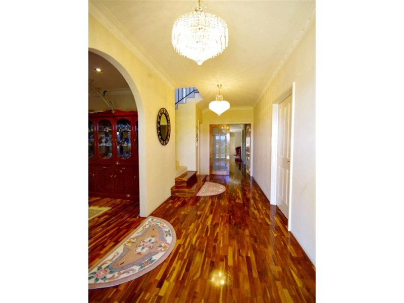 8 Romaine Loop, Darch WA 6065