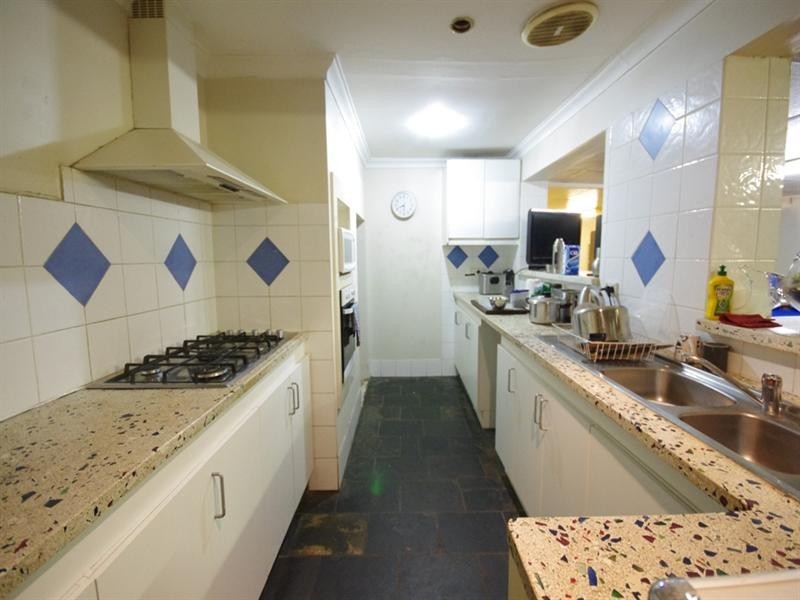 10 Gameson Way, Girrawheen WA 6064