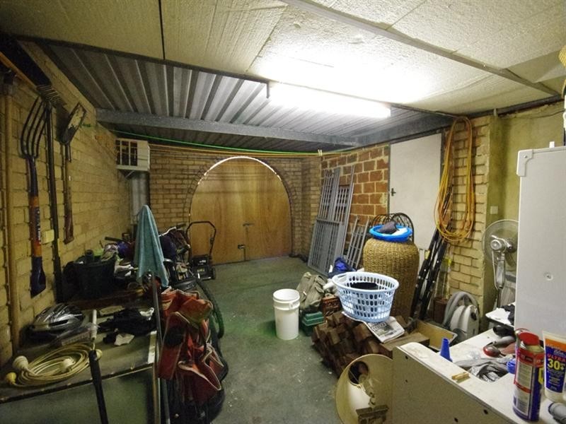 10 Gameson Way, Girrawheen WA 6064