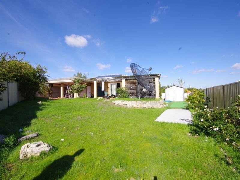 17 Chalice Rise, Mirrabooka WA 6061