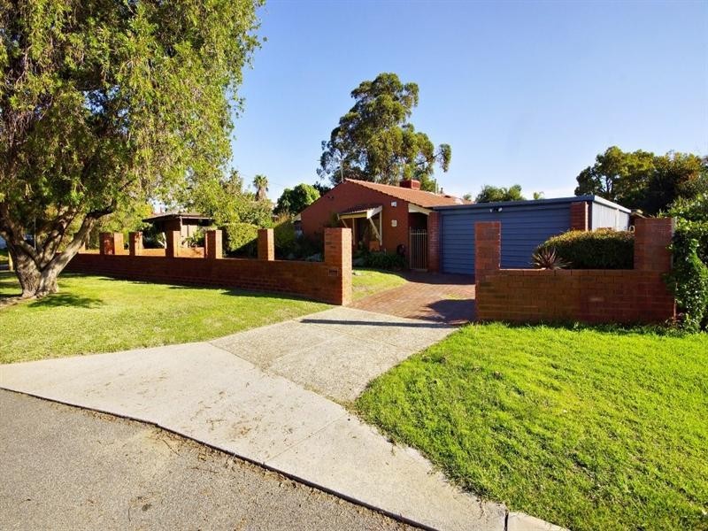 9 Ashness Close, Balga WA 6061