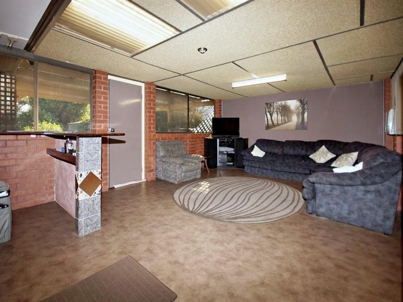 9 Ashness Close, Balga WA 6061