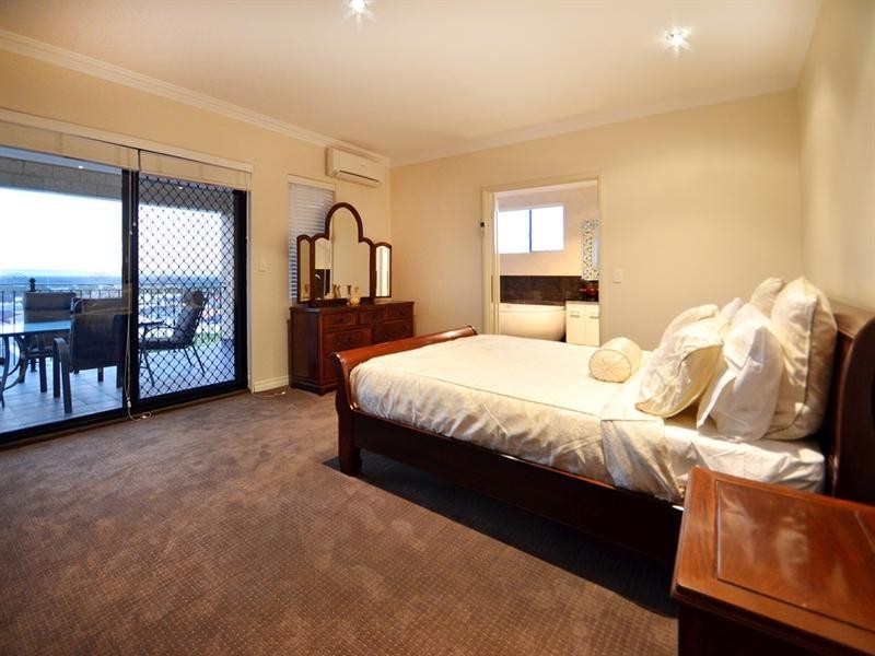 21 Samphire Heights, Landsdale WA 6065