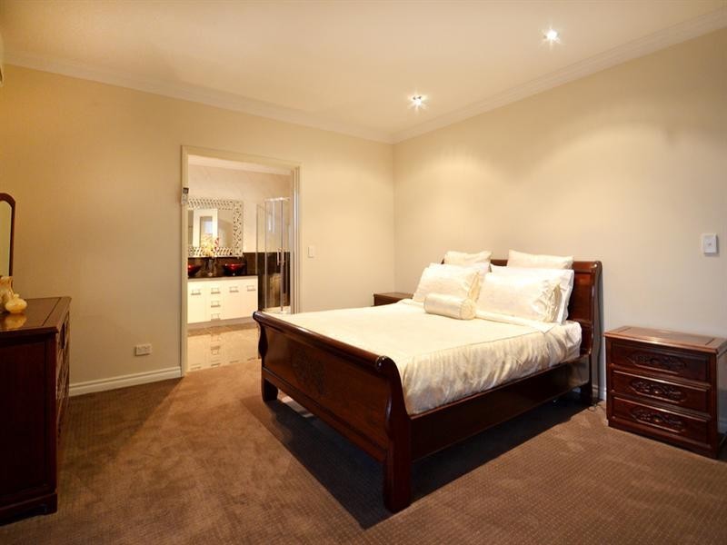 21 Samphire Heights, Landsdale WA 6065