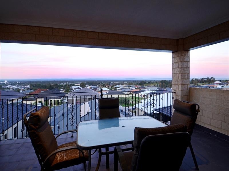 21 Samphire Heights, Landsdale WA 6065