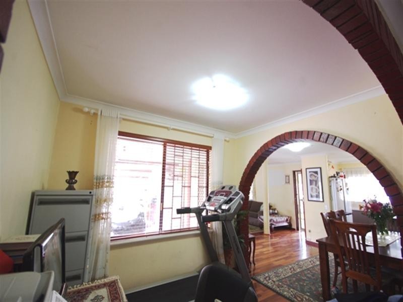 15 Pelham Way, Girrawheen WA 6064