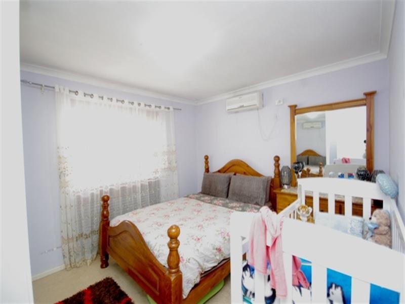 15 Pelham Way, Girrawheen WA 6064