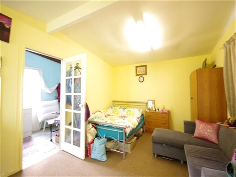 15 Pelham Way, Girrawheen WA 6064