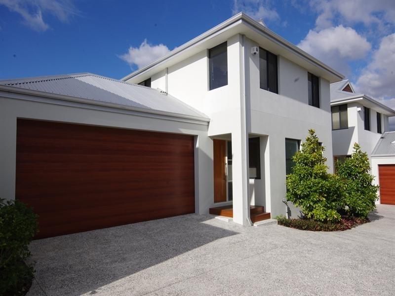 18b Ravenswood Drive, Nollamara WA 6061