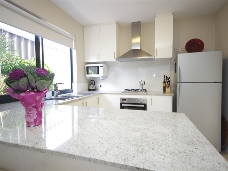 18b Ravenswood Drive, Nollamara WA 6061