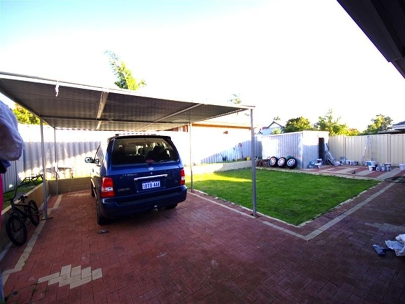 21 River Fig Place, Alexander Heights WA 6064