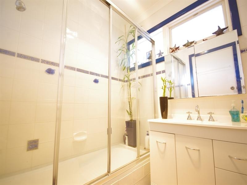 22 Roydon Way, Girrawheen WA 6064