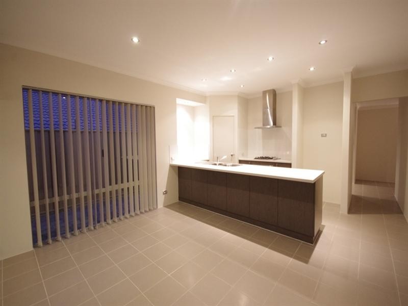 7 Ferrara Way, Girrawheen WA 6064